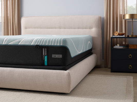 Tempur-Pedic Luxe Adapt Medium Hybrid