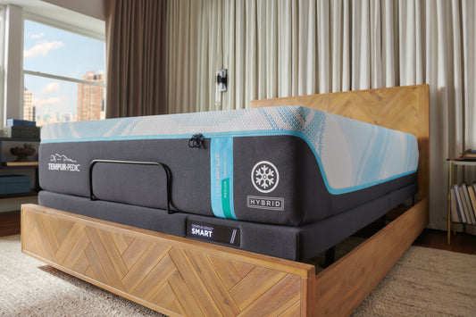 Tempur-Pedic Luxe Breeze Medium Hybrid