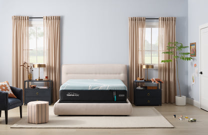 Tempur-Pedic Luxe Adapt Medium Hybrid